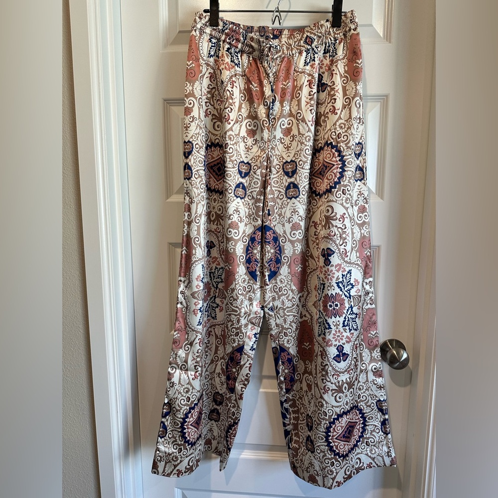 Porsha Williams The Drop Floral Pants - NWT